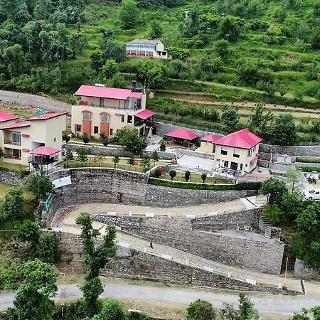 Mist N Meadows Resort Rājgarh Exterior photo