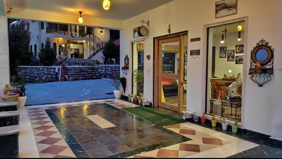 Mist N Meadows Resort Rājgarh Exterior photo