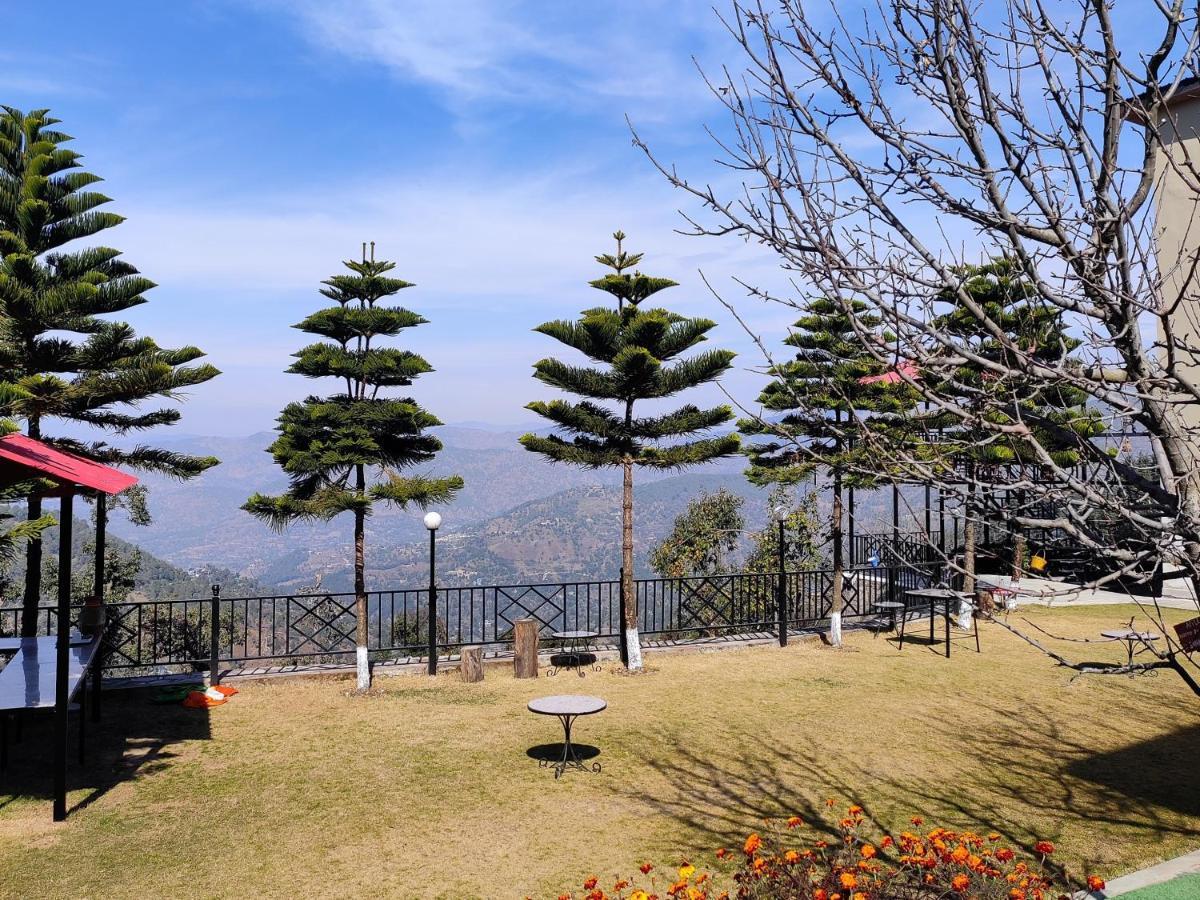 Mist N Meadows Resort Rājgarh Exterior photo