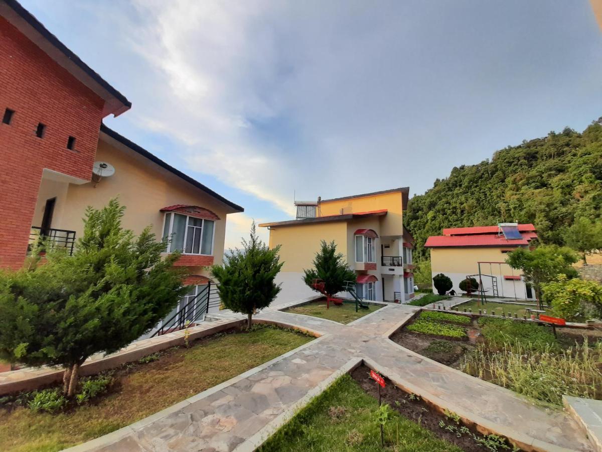 Mist N Meadows Resort Rājgarh Exterior photo