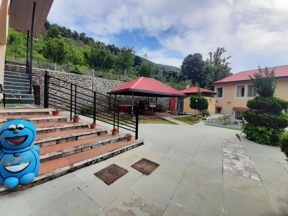 Mist N Meadows Resort Rājgarh Exterior photo