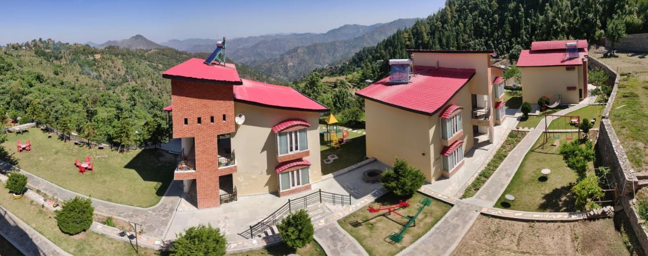 Mist N Meadows Resort Rājgarh Exterior photo