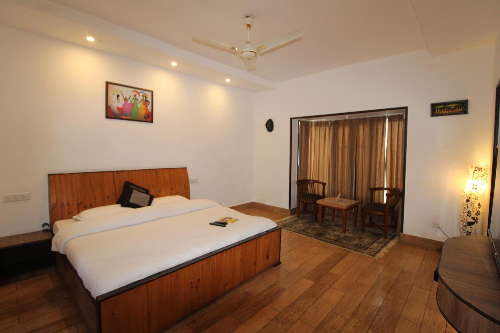 Mist N Meadows Resort Rājgarh Exterior photo