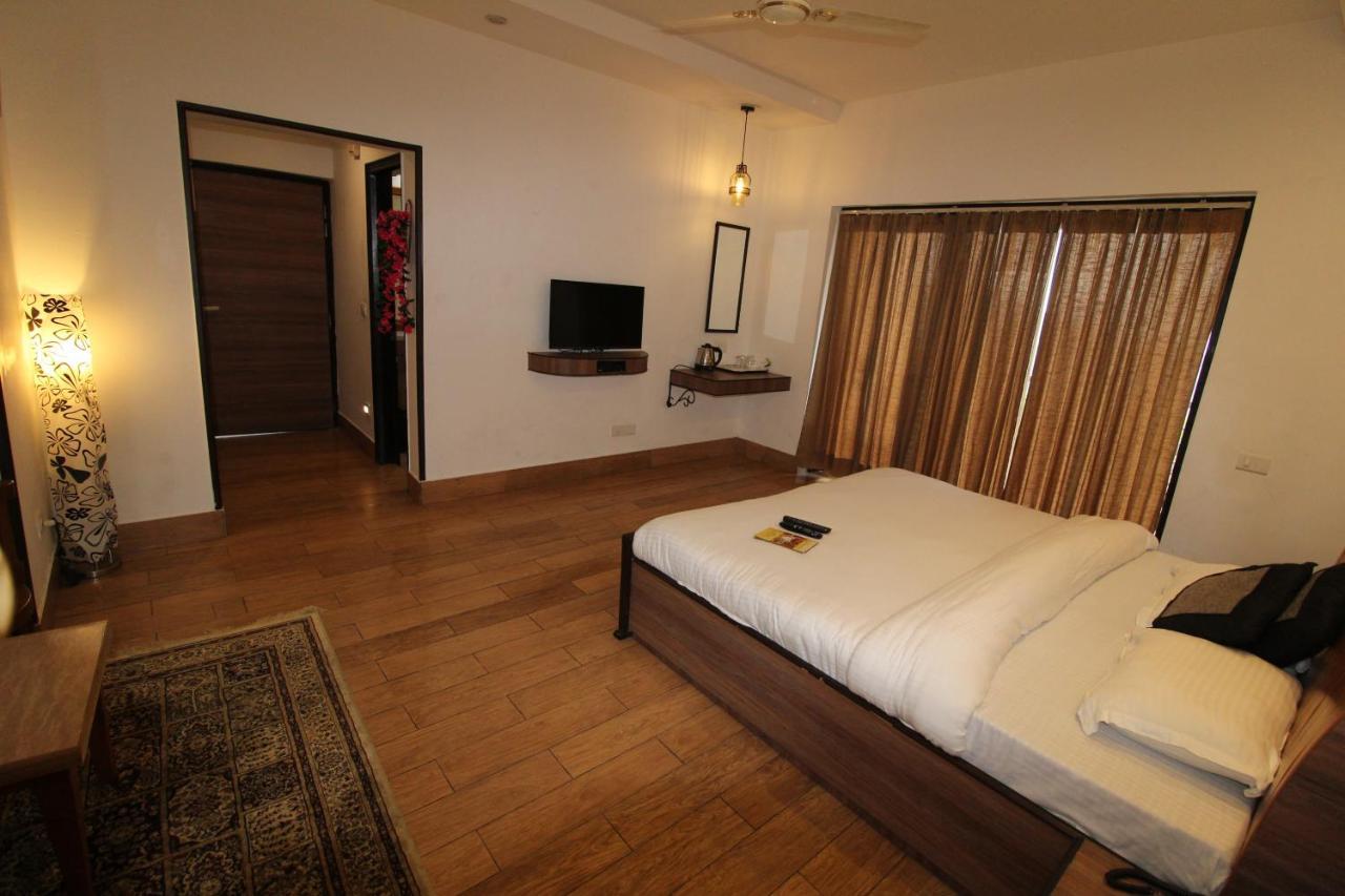 Mist N Meadows Resort Rājgarh Exterior photo